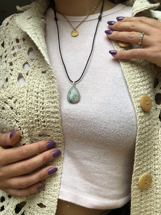 Collier pendentif larme Labradorite