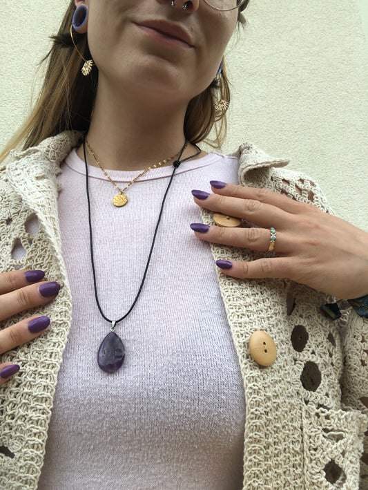Collier pendentif larme en Améthyste