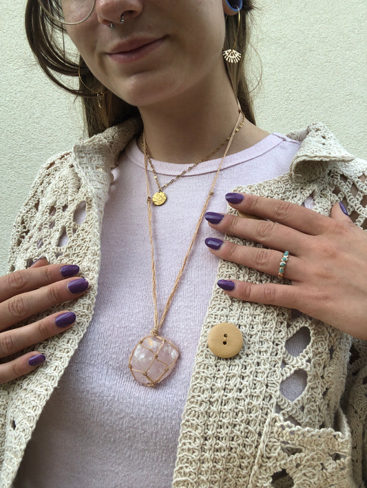 Collier pierre brute en Quartz rose
